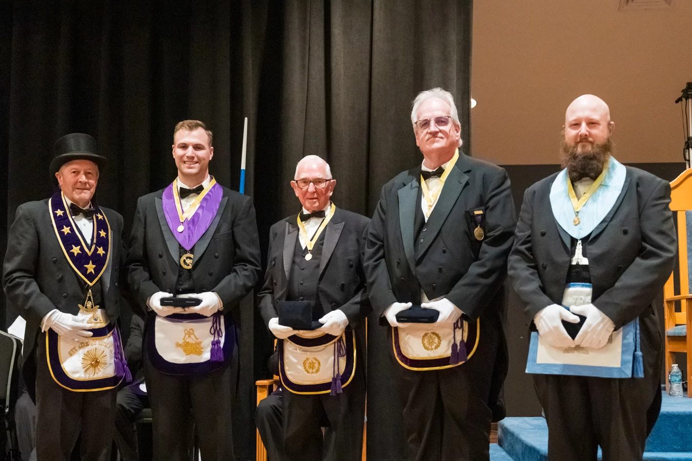 DSC06163 Group of Masons standing together.